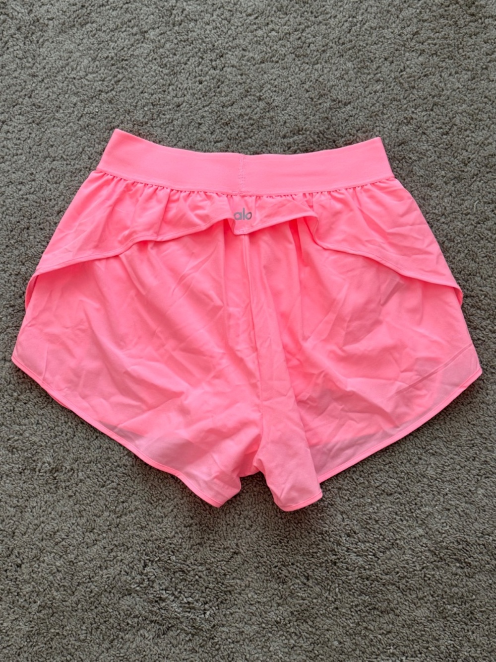 ALO Match Point Short Neon Bubblegum - Picture 3 of 3
